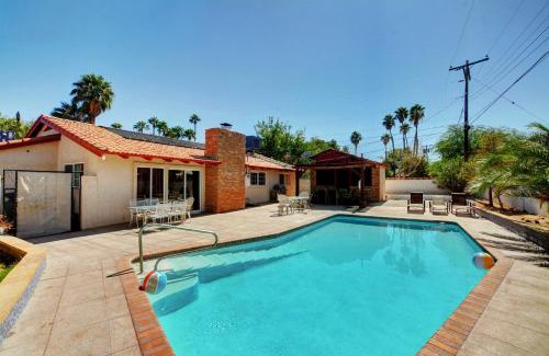 Glen Heather Estates House | Las Vegas Elegance! Pool Table & Sparkling Pool! Home