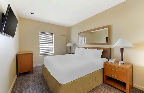 Enterprise Hotel | Las Vegas Resort near Attractions:Near Harry Reid Airport,Free Parking,Pool