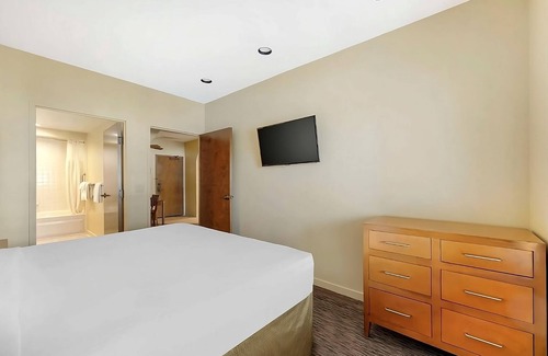 Enterprise Hotel | Las Vegas Resort near Attractions:Near Harry Reid Airport,Free Parking,Pool