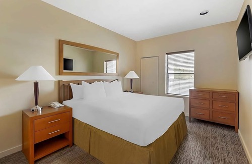 Enterprise Hotel | Las Vegas Resort near Attractions:Near Harry Reid Airport,Free Parking,Pool