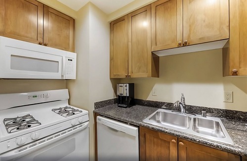Enterprise Hotel | Las Vegas Resort near Attractions:Near Harry Reid Airport,Free Parking,Pool
