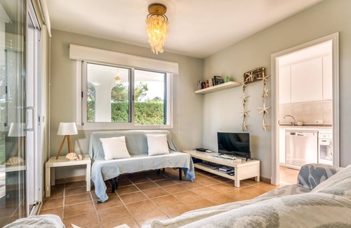Arenal d'en Castell House | Las Violetas, charming house with large garden and swimming pool, next to the beach.