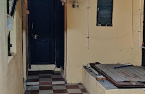 Tuljapur Hotel | Lasane Guruji Bhakta Niwas Tuljapur