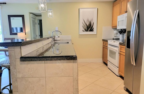 Baytowne Wharf Condo | Lasata 3401 ~ "Coconut Cottage" is your next favorite place to stay!