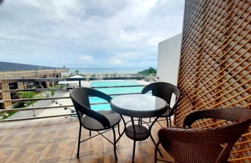 Mansalay Resort | LaSersita Casitas and Water Spa Beach Resort by Cocotel