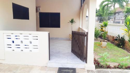 Teshie House | Lashibi Villas