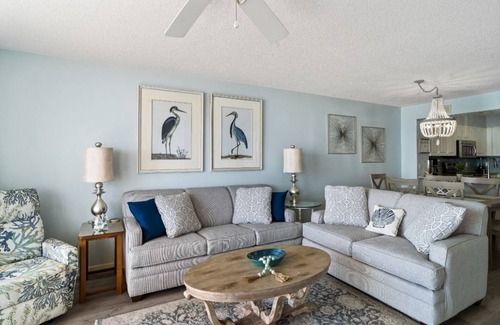 Ash Condo | Last minute special Sept 23-Oct 7 Oceanfront 2Br 2Ba