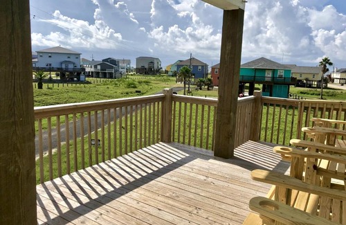 Port Bolivar House | #Latitude Adjustment Home