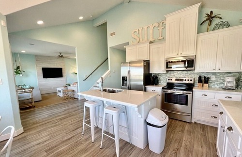Port Bolivar House | #Latitude Adjustment - 4 Bedrooms - 3 Bath - Sleeps 13
