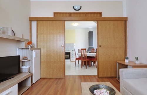 Maslenica Apartment | Laura, No 3 Apartment with sea view, balcony and terraces - Laura, No.3