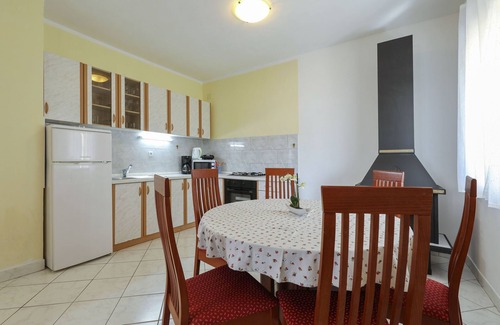 Maslenica Apartment | Laura, No 3 Apartment with sea view, balcony and terraces - Laura, No.3