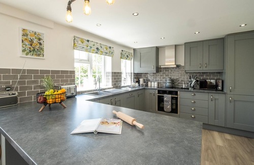 Blyford Cottage | Laurel Cottage - sleeps 4 guests in 2 bedrooms