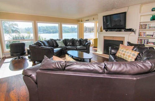 Otis House | Laurel Haven Home