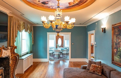 Connellsville Apartment | LAUREL HIGHLANDS GEM~ FALLINGWATER/OHIOPYLE ~ MEDIEVAL CHAMBER SUITE