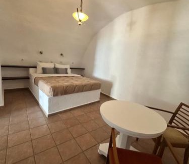 Fira Apartment | Lava On the Cliff
