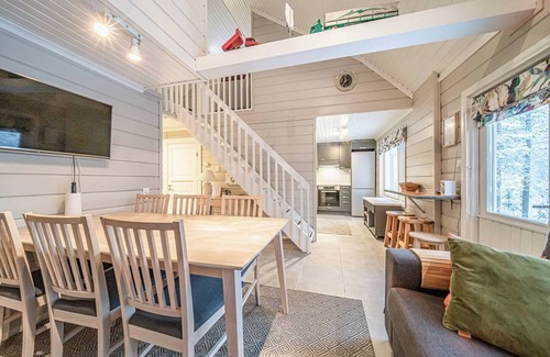 Sirkka Apartment | Lavine Chalet by Aavalevi Holidays