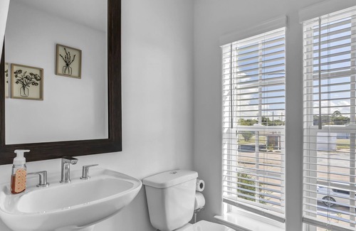Willow Meadows/Willowbend Area House | Lavish 3BR Townhome in the Hotspot of Houston
