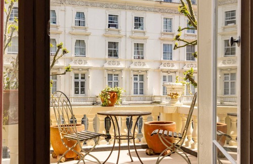 Lancaster Gate Apartment | Lavish Apartment with Roof Garden beside Hyde Park