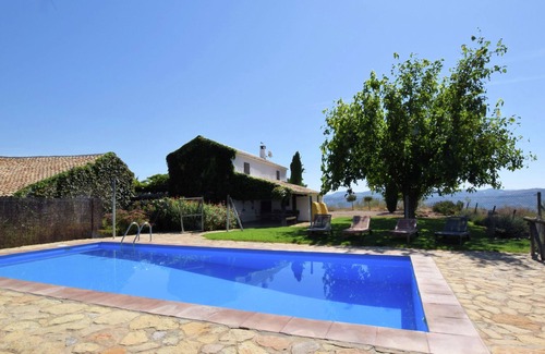 Algarinejo Cottage | Lavish Cottage in Fuentes de Cesna with Pool