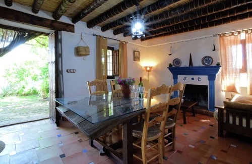 Algarinejo Cottage | Lavish Cottage in Fuentes de Cesna with Pool