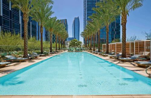Downtown Los Angeles Apartment | Lavish High-Rise 2bed Apt in the Hearth of Downtown LA