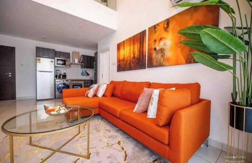 Cantonments Apartment | Lavish Poolview 2BR Duplex Apt, @ Embassy Gardens