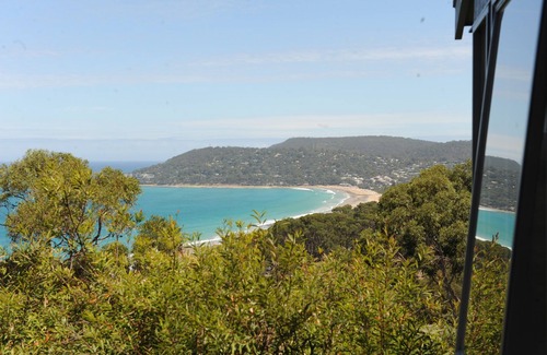 Lorne House | LaVista - relax at the top with this amazing outlook. Take in the Skyline !