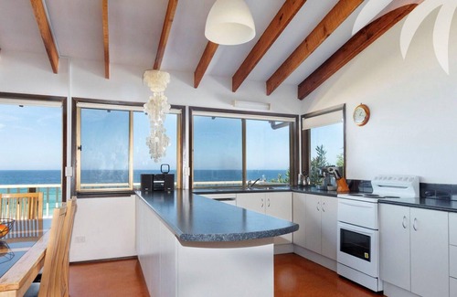 Blueys Beach Apartment | Lawsons at Blueys - Pacific Palms Holidays