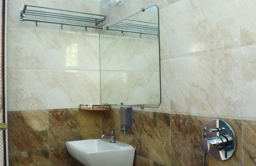 Kudal Hotel | Laxmi Empire Guest House