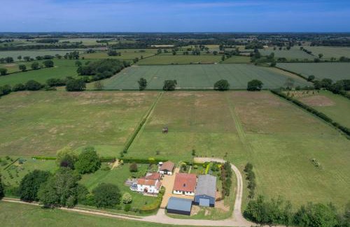 Attleborough House | Lays Barn