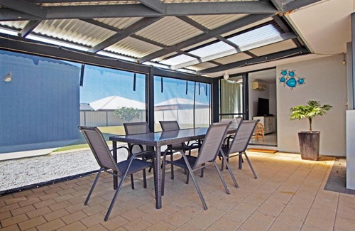 Jurien Bay House | Laze on Lesueur