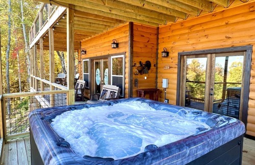 Walland House | Lazy Bear Lodge cabin