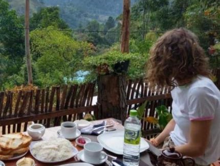 Ambagollapathana Bed & Breakfast | Lazy Bear Lodge Ella