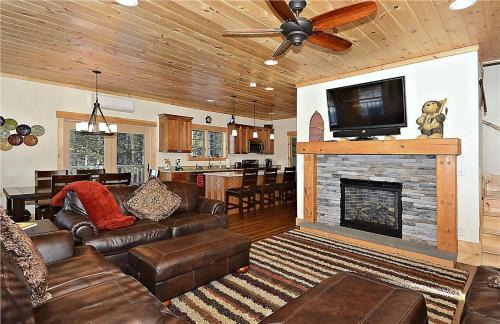 Morrisville House | Lazy Bear Lodge