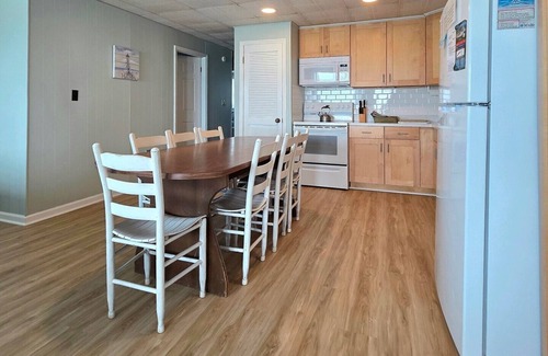 Emerald Isle Cottage | Lazy Haven West-1/2 Oceanfront Duplex and PET FRIENDLY