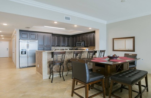 Orange Beach Condo | LAZY RIVER! Water Slide! Beach Front!