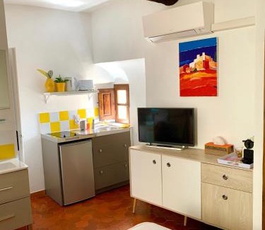 Moustiers-Sainte-Marie Apartment | Le 1835, Studio Ambre-Jaune