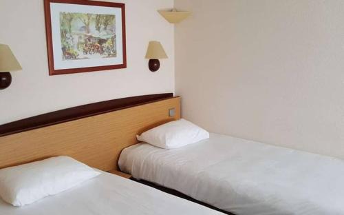 La Ferte-Bernard Hotel | Le 2 By Hotel Akena - La Ferté Bernard