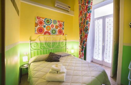 Montecalvario House | Le 4 Stagioni Dante H Napoli Centro, by ClaPa Group