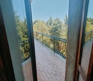Cupramontana Bed & Breakfast | Le Api di PE'