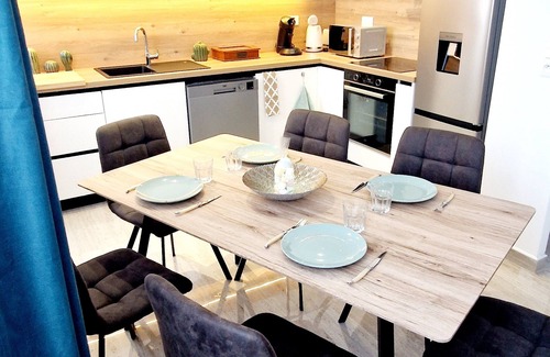 Auxerre Apartment | Le ara apartment, near Abbé Deschamps and town center