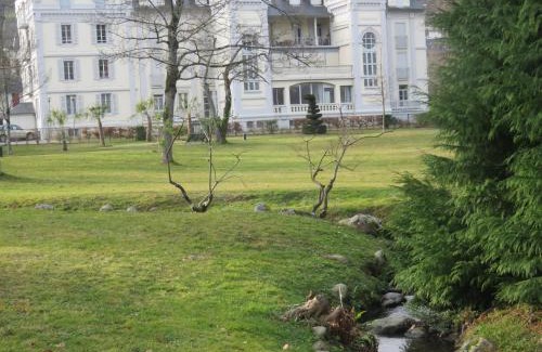 Argeles Gazost Apartment | Le Balcon du Parc, entre Lourdes et Gavarnie