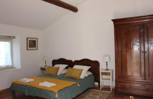 Montsegur-sur-Lauzon House | Le Bastidon, gîte des Lucioles en Provence