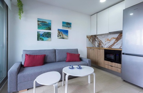 El Puerto de Santa Maria Apartment | Le Belvédère au soleil, a charming apartment with views over the Bay of Cadiz.