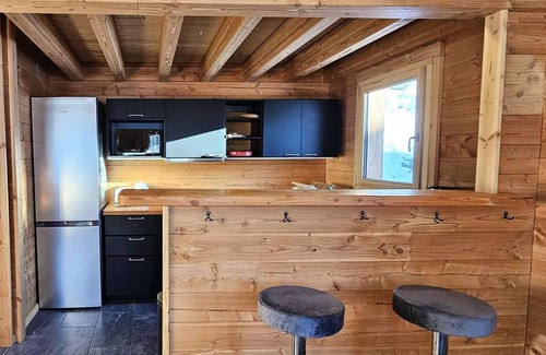 Saint-Sorlin-d'Arves Ski Chalet | Le Belluard Residence - B07 - Wooden chalet with 3 bedrooms for 7 people