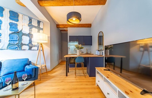 Quartier Administrations Apartment | Le bleu Jean Denim Arènes - Une Nuit à Nîmes