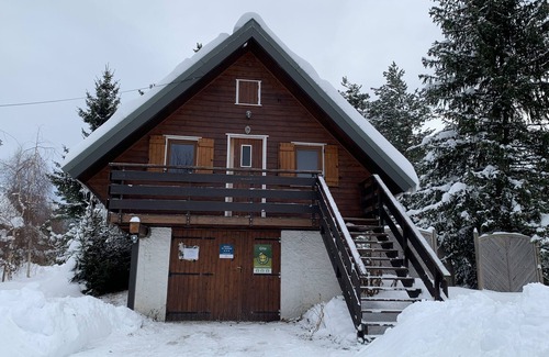 Lans-en-Vercors Ski Chalet | Le Bois des Bruyères, Chalet 4 Pers with heated Norwegian bath included
