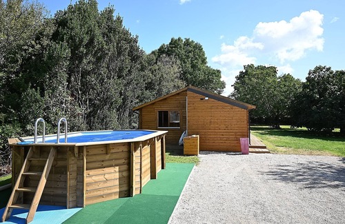 Chenac-Saint-Seurin-d'Uzet House | Le Chalet des Vignes - chalet 5p avec piscine