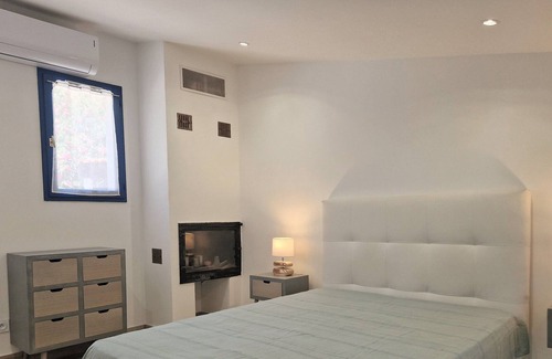 Bompas House | Le Cabanon d'Anaïs - Cozy small house in a beautiful landscape park with pool!