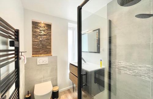 Quimper Apartment | LE CALLOCH 2G - Studio 4 Étoiles - Quartier Gare